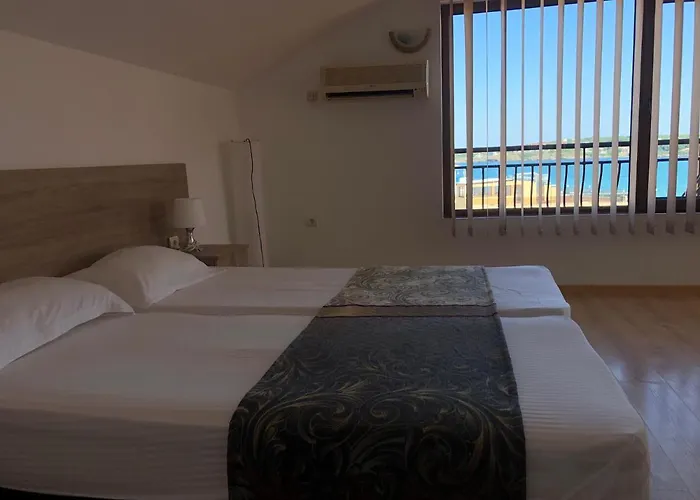 Time Out Созопол