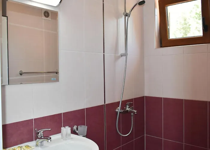 Къща за гости Time Out