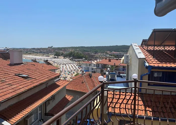 Time Out Къща за гости 4*